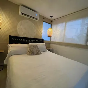 Hermoso Cerca A La Playa , Cartagena Colombia